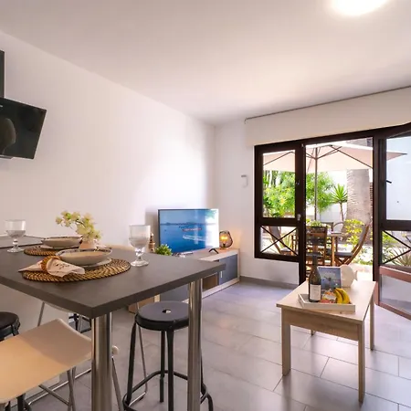 Precioso Con Terraza Vista Piscina Apartamento *